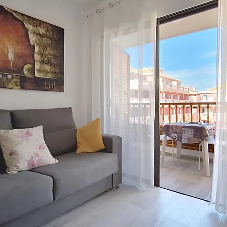 Amber Cristianos - El Cardon Apartament Playa de las Americas (Tenerife)